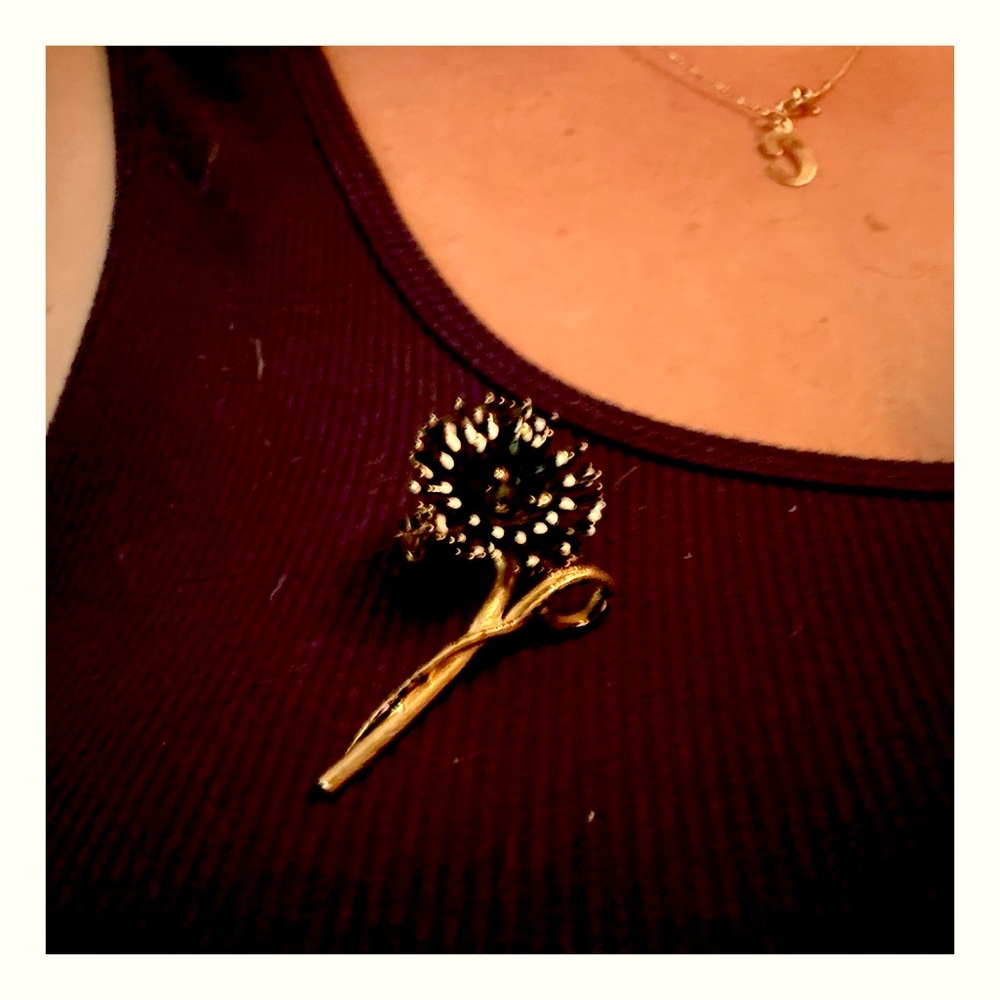Vintage 1950’s Unique Black & Gold Floral Brooch,‎ 2” Long Mid Century Jewelry